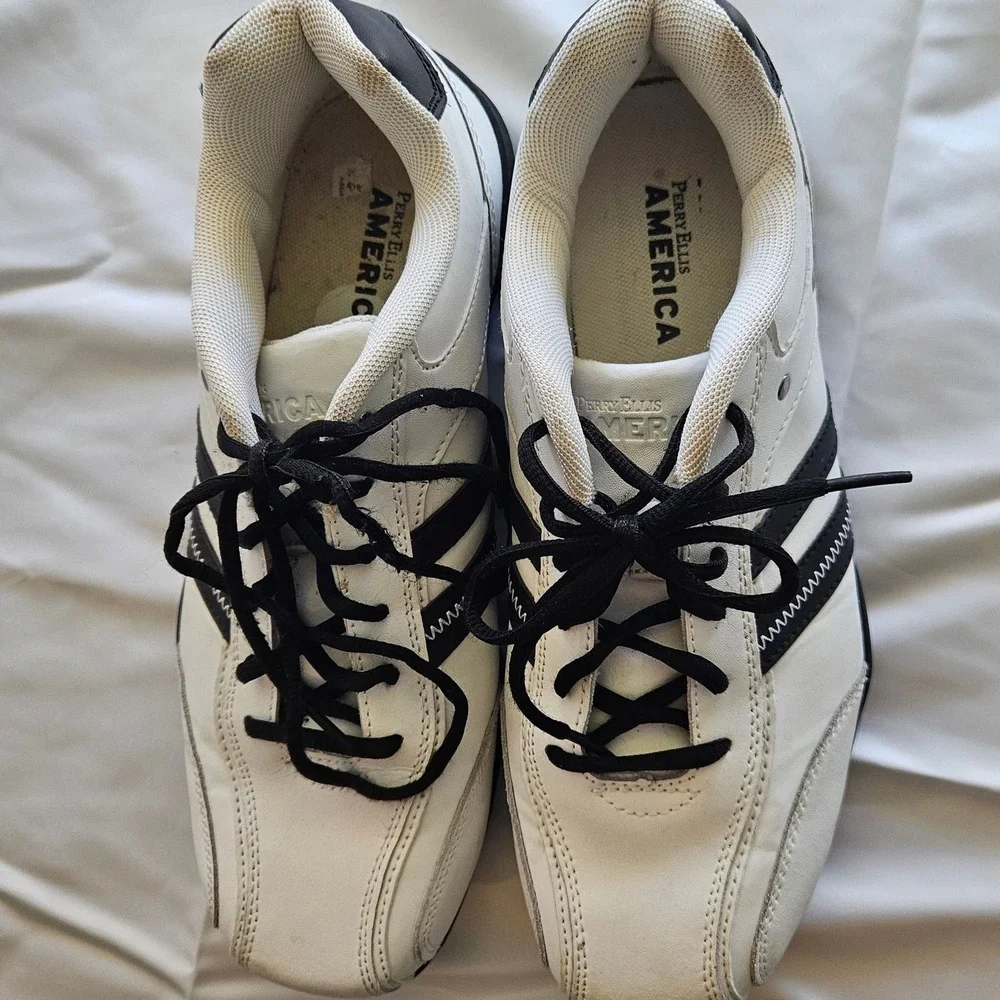 Perry Ellis AMERICA Franklin White Black Soft Spike Shoes Youth Size 2 FREE Ship